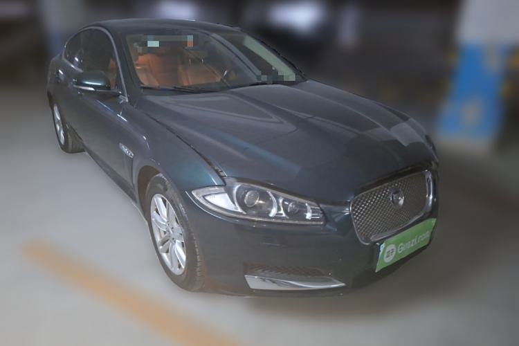 Used Jaguar XF 2013 XF 2.0T Luxury Edition Front Right 45 Deg