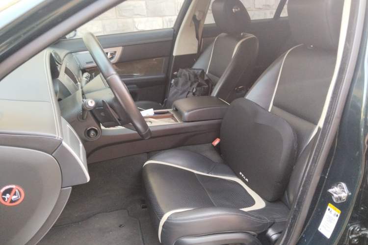 Used Jaguar XF 2013 XF 2.0T Luxury Edition Left Front Seat