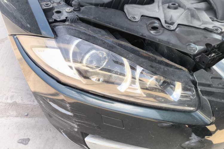 Used Jaguar XF 2013 XF 3.0 SC Prestige Edition Right Front Headlight