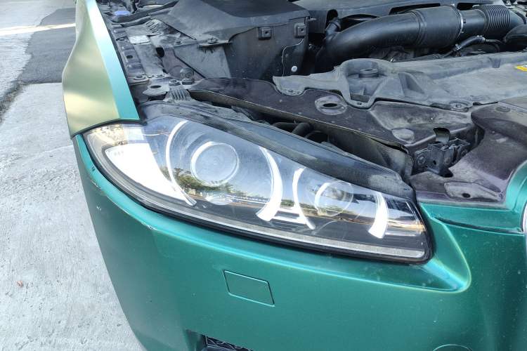 Used Jaguar XF 2013 XF 2.0T Luxury Edition Right Front Headlight