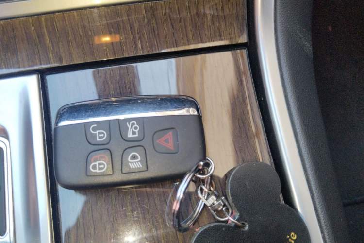 Used Jaguar XF 2013 XF 2.0T Luxury Edition Vehicle Key