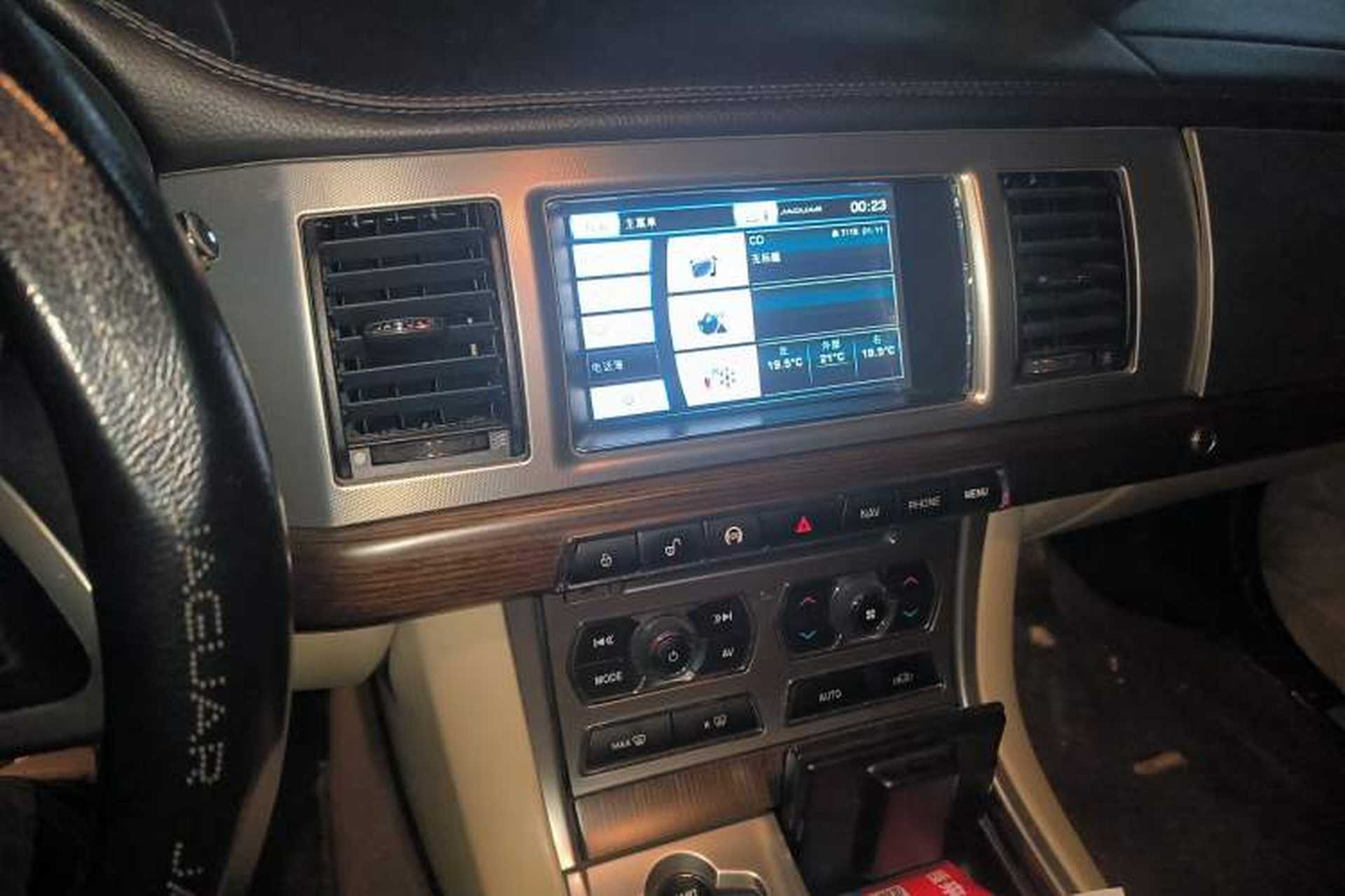 Used Jaguar XF 2013 XF 3.0 SC Prestige Edition Audio And AC Panel