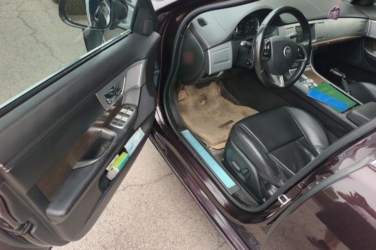 Used Jaguar XF 2013 XF 2.0T Luxury Edition Driver Seat