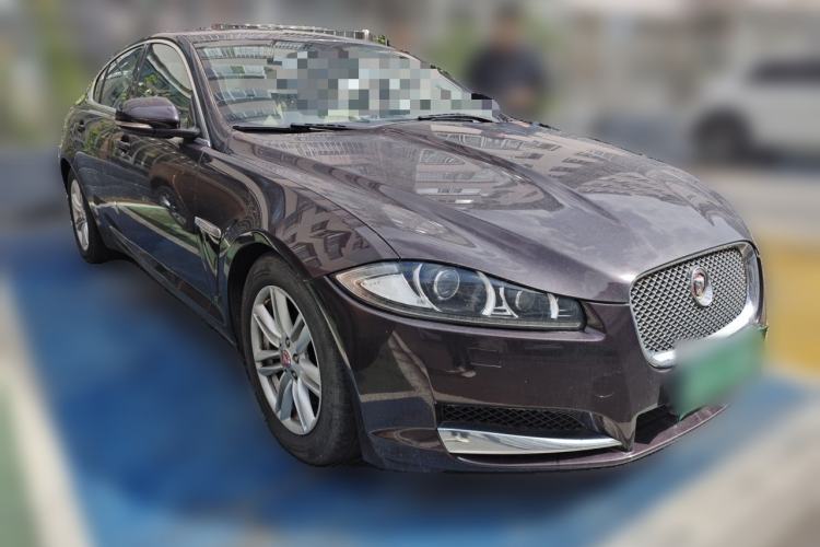 Used Jaguar XF 2013 XF 2.0T Luxury Edition Front Right 45 Deg
