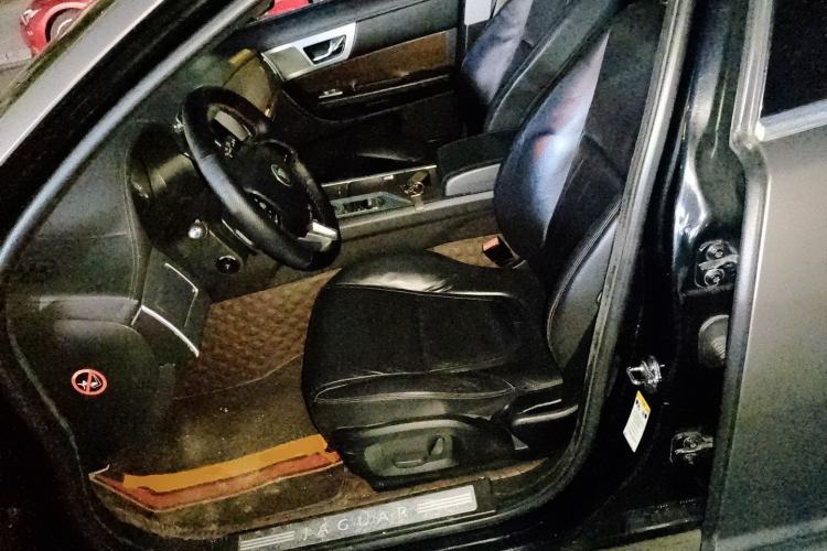 Used Jaguar XF 2013 XF 3.0 SC Prestige Edition Left Front Seat