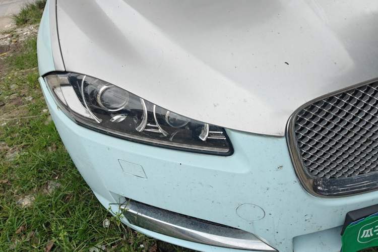 Used Jaguar XF 2013 XF 2.0T Luxury Edition Right Front Headlight