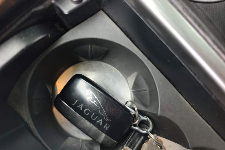 Used Jaguar XF 2013 XF 2.0T Luxury Edition Vehicle Key
