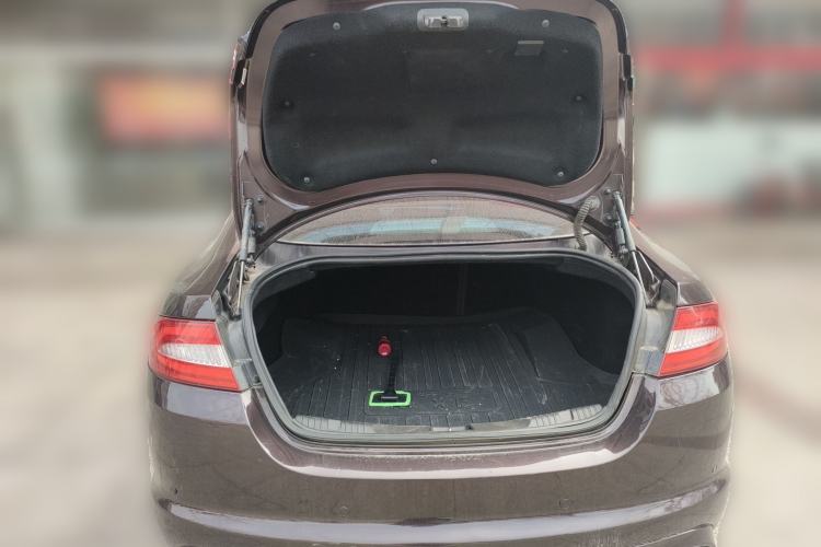 Used Jaguar XF 2013 XF 3.0 SC Prestige Edition Trunk