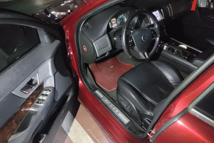 Used Jaguar XF 2013 XF 3.0 SC Prestige Edition Driver Seat