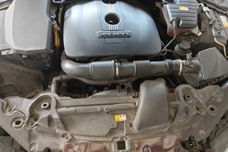 Used Jaguar XF 2013 XF 2.0T Luxury Edition Engine Bay