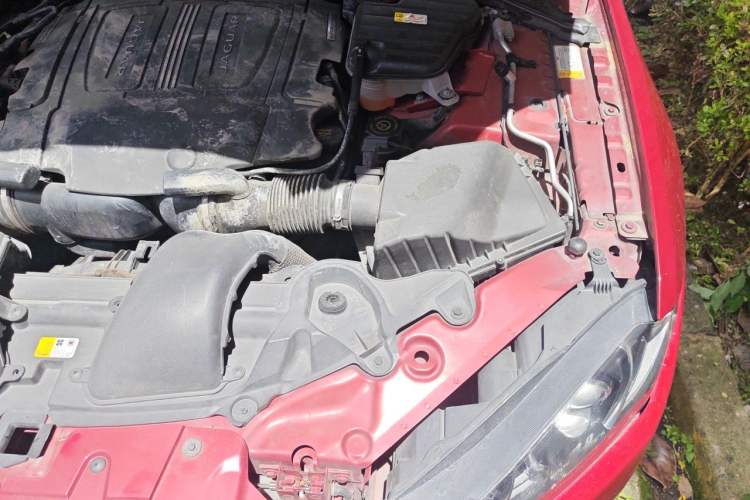Used Jaguar XF 2013 XF 3.0 SC Prestige Edition Engine Bay Left