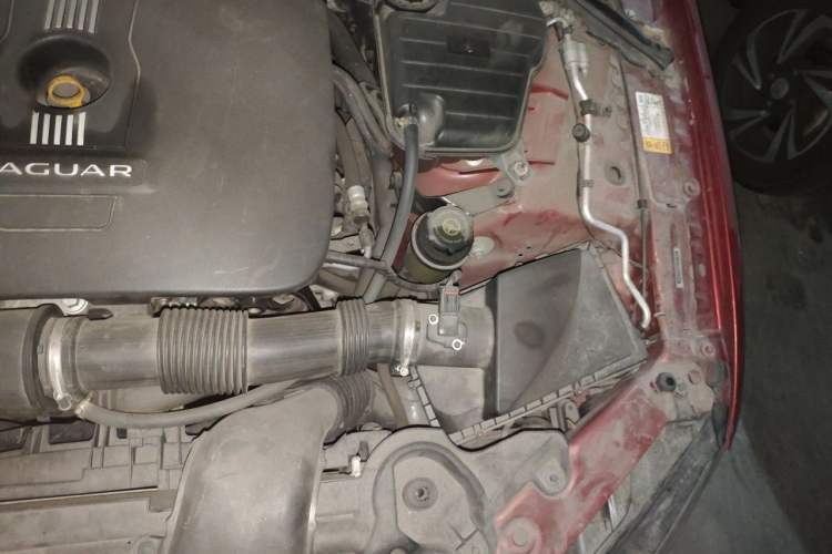 Used Jaguar XF 2013 XF 2.0T Cambridge Limited Edition Engine Bay Left