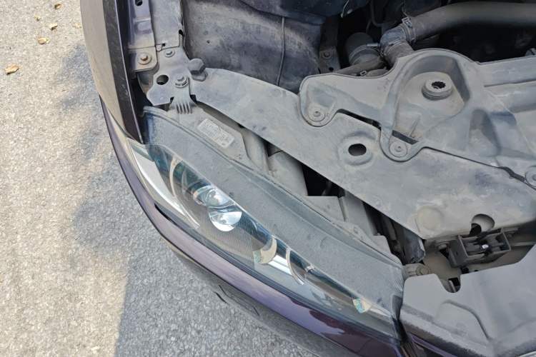 Used Jaguar XF 2013 XF 2.0T Luxury Edition Engine Bay Right