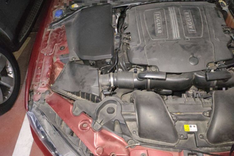 Used Jaguar XF 2013 XF 3.0 SC Prestige Edition Engine Bay Right