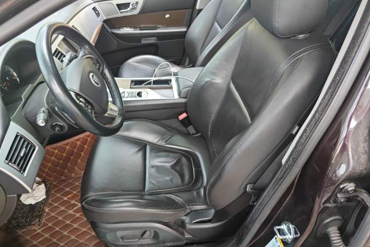 Used Jaguar XF 2013 XF 2.0T Luxury Edition Left Front Seat