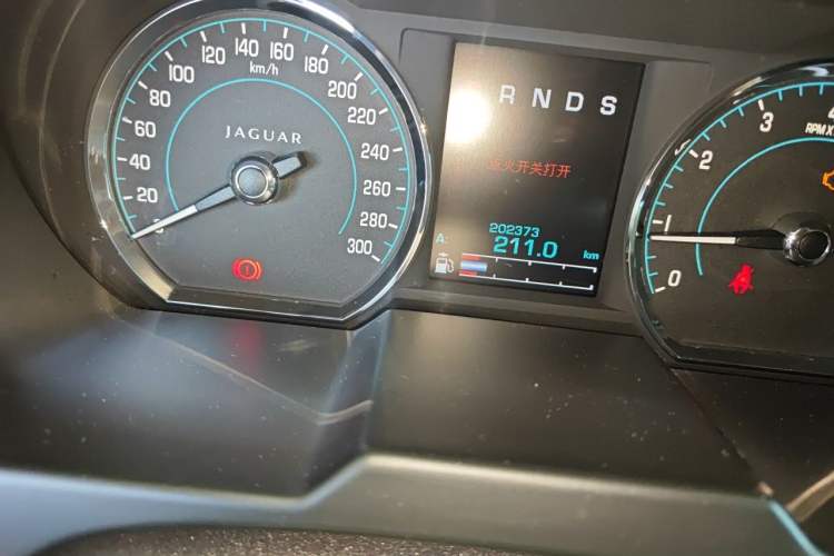 Used Jaguar XF 2013 XF 2.0T Luxury Edition Odometer Close Up