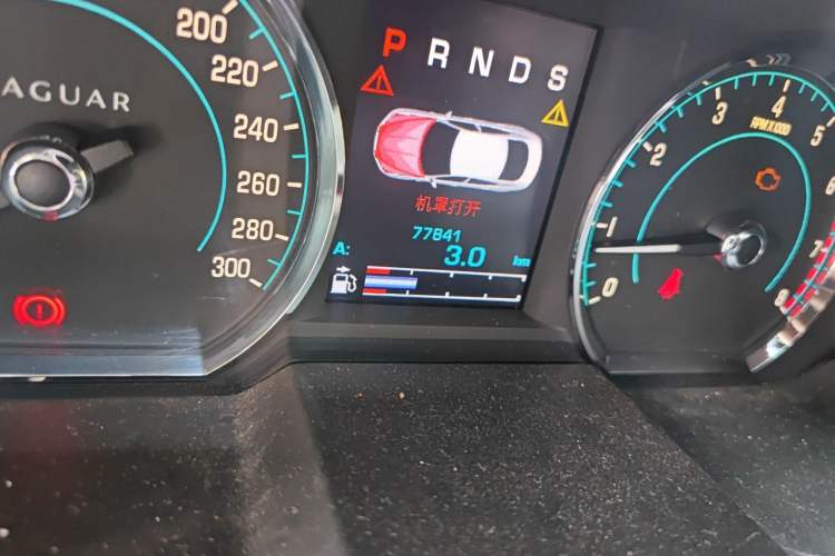 Used Jaguar XF 2013 XF 2.0T Luxury Edition Odometer Close Up
