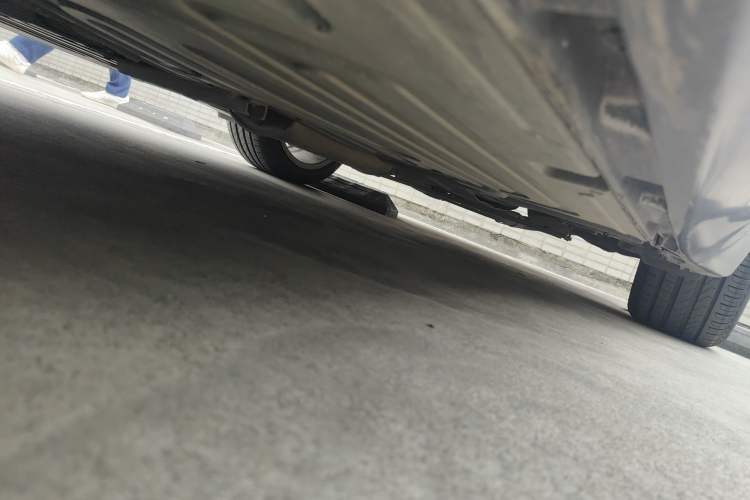 Used Jaguar XF 2013 XF 2.0T Luxury Edition Chassis Rear Left