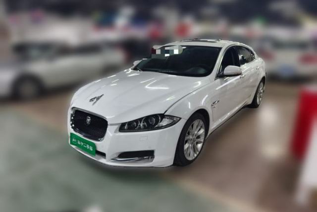 Jaguar XF 2013 XF 2.0T Luxury Edition de segunda mano