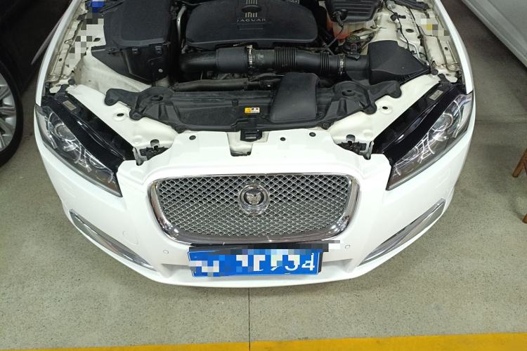 Used Jaguar XF 2013 XF 2.0T Cambridge Limited Edition Engine Bay