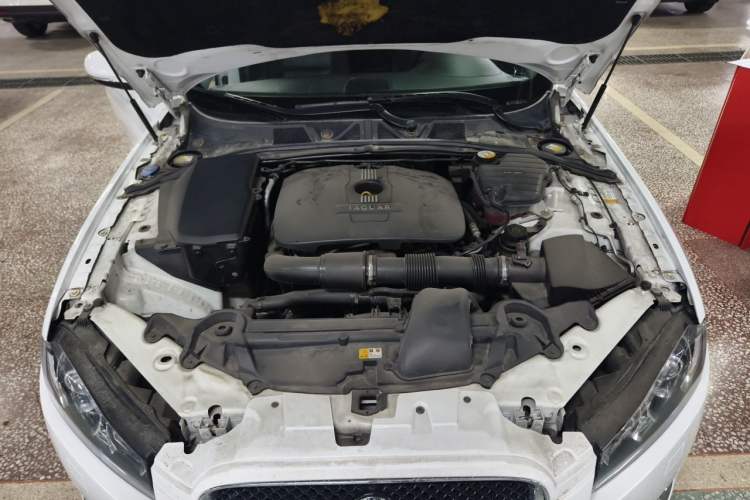 Used Jaguar XF 2013 XF 2.0T Luxury Edition Engine Bay