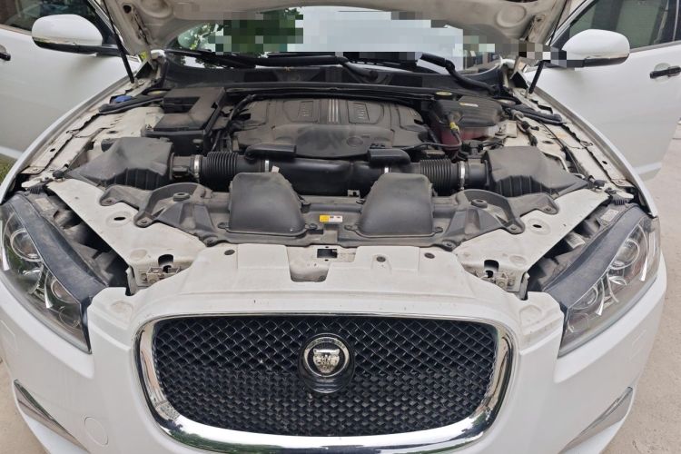 Used Jaguar XF 2013 XF 3.0 SC Prestige Edition Engine Bay