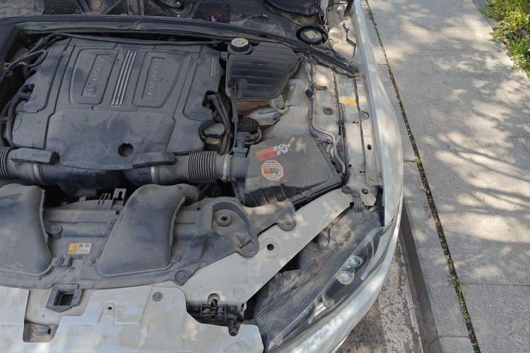 Used Jaguar XF 2013 XF 3.0 SC Prestige Edition Engine Bay Left