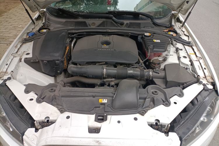 Used Jaguar XF 2013 XF 2.0T Luxury Edition Engine Bay
