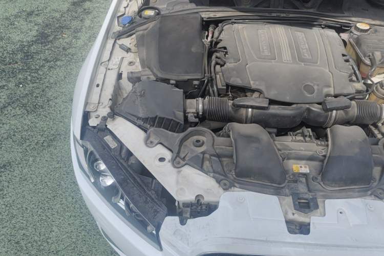 Used Jaguar XF 2013 XF 3.0 SC Prestige Edition Engine Bay Right
