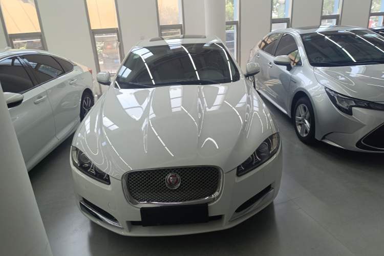 Used Jaguar XF 2013 XF 2.0T Luxury Edition Exterior 1