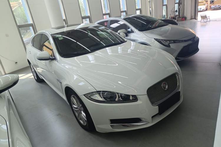 Used Jaguar XF 2013 XF 2.0T Luxury Edition Exterior 2