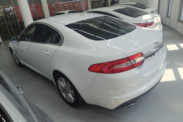 Used Jaguar XF 2013 XF 2.0T Luxury Edition Exterior 5