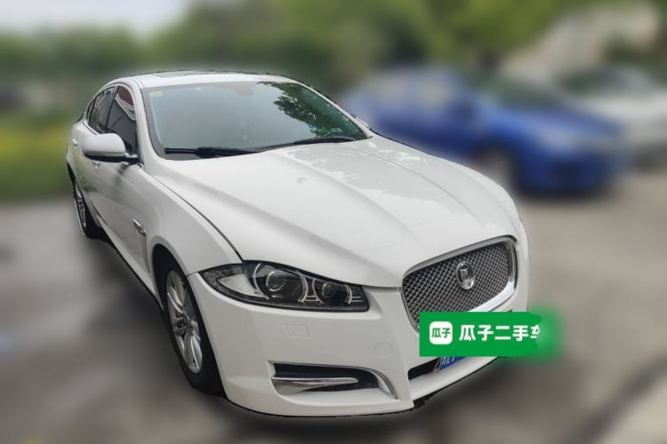 Used Jaguar XF 2013 XF 2.0T Luxury Edition Front Right 45 Deg