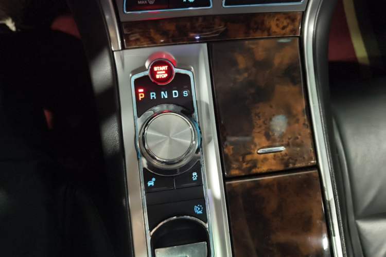 Used Jaguar XF 2013 XF 2.0T Luxury Edition Gear Lever