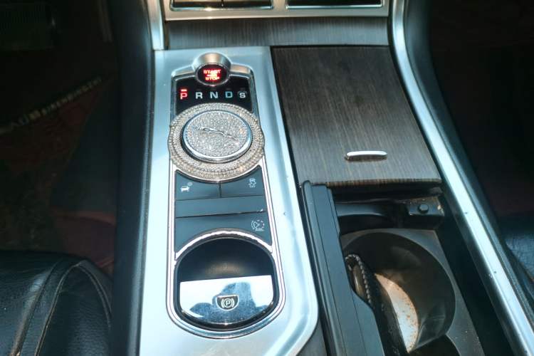 Used Jaguar XF 2013 XF 2.0T Luxury Edition Gear Lever