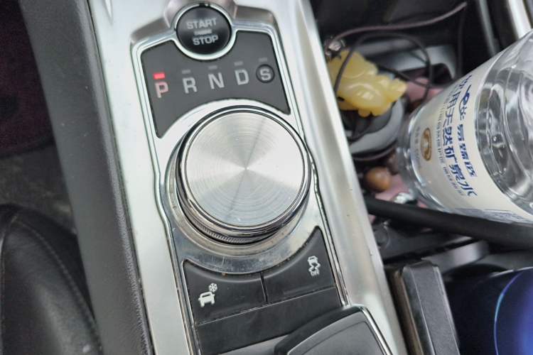 Used Jaguar XF 2013 XF 2.0T Luxury Edition Gear Lever