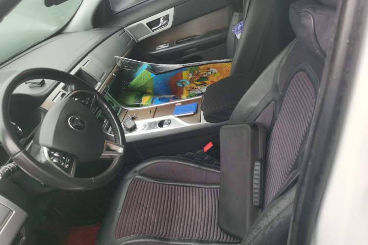 Used Jaguar XF 2013 XF 2.0T Luxury Edition Left Front Seat
