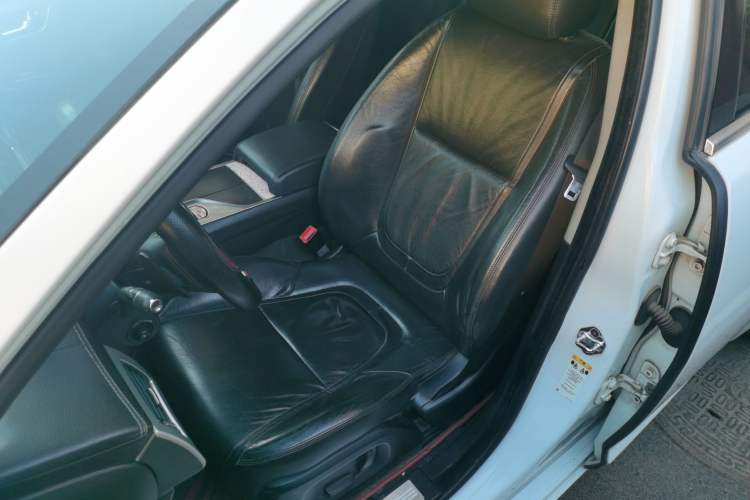 Used Jaguar XF 2013 XF 2.0T Luxury Edition Left Front Seat