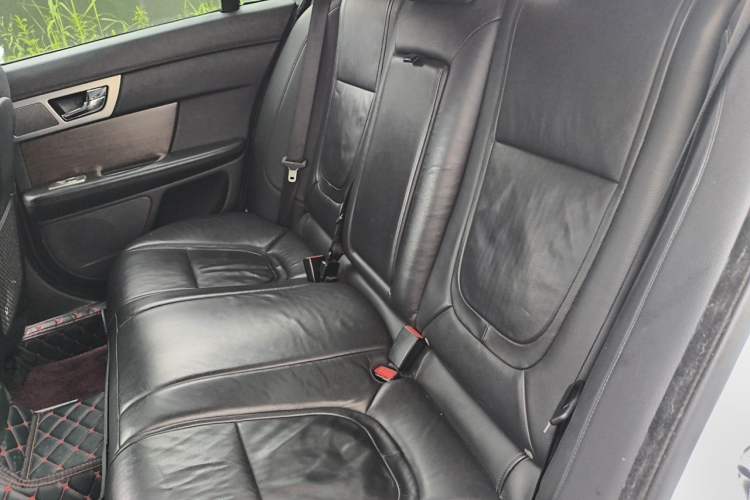 Used Jaguar XF 2013 XF 2.0T Luxury Edition Left Rear Seat