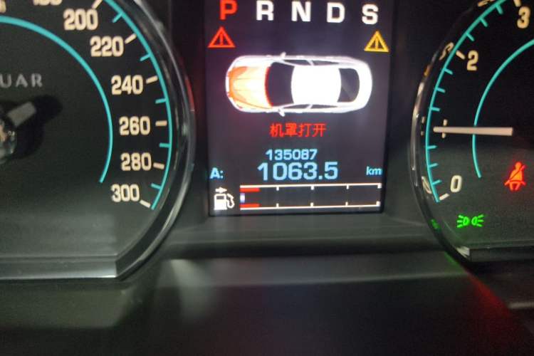 Used Jaguar XF 2013 XF 2.0T Luxury Edition Odometer Close Up