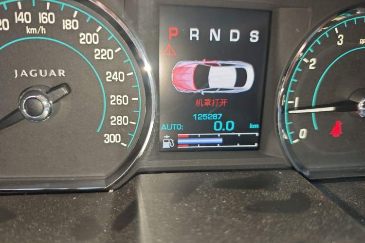 Used Jaguar XF 2013 XF 3.0 SC Prestige Edition Odometer Close Up