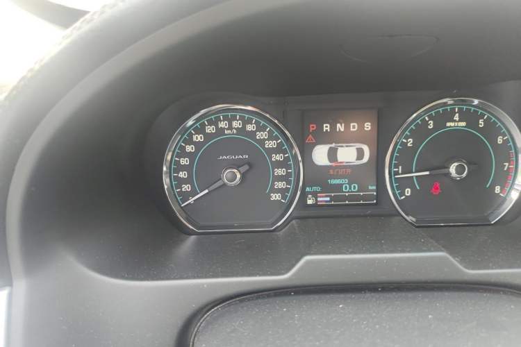 Used Jaguar XF 2013 XF 3.0 SC Prestige Edition Odometer Close Up