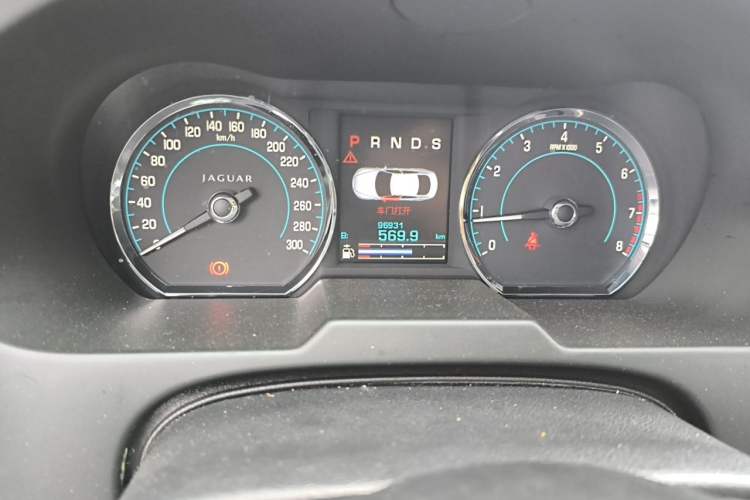 Used Jaguar XF 2013 XF 2.0T Luxury Edition Odometer Close Up