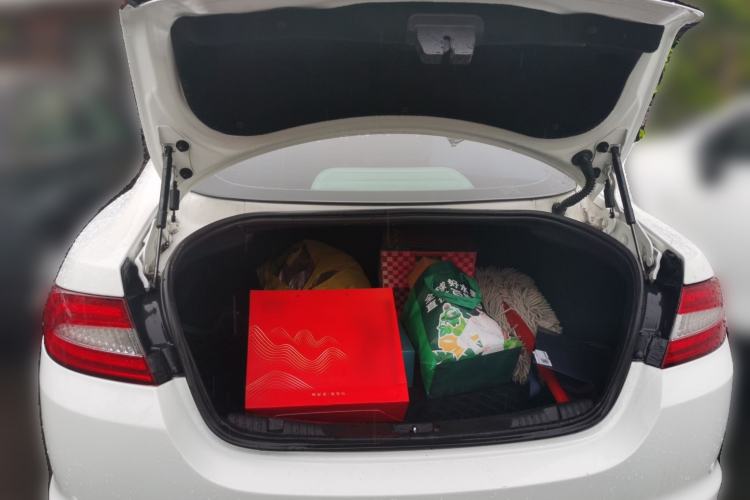 Used Jaguar XF 2013 XF 2.0T Luxury Edition Trunk