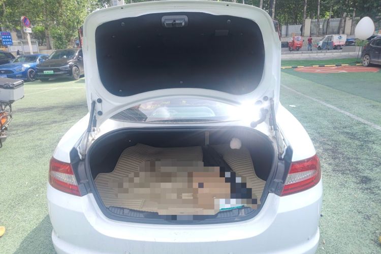 Used Jaguar XF 2013 XF 3.0 SC Prestige Edition Trunk