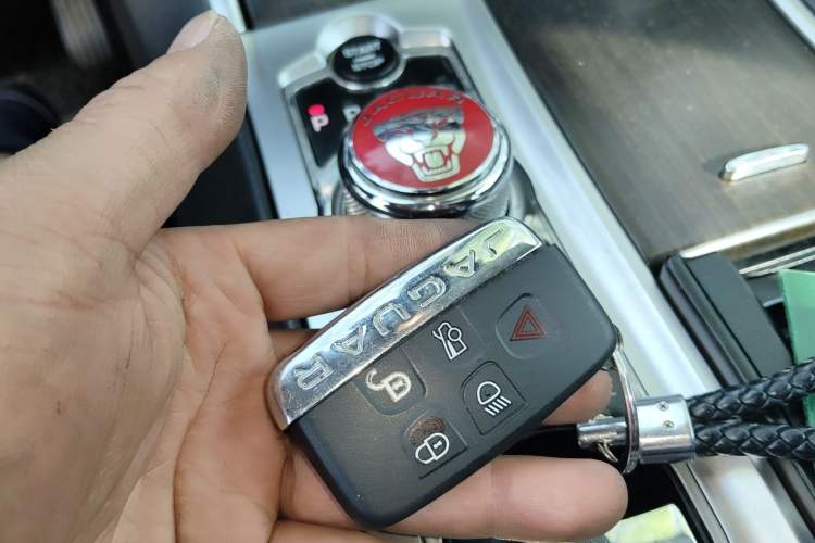 Used Jaguar XF 2013 XF 2.0T Luxury Edition Vehicle Key