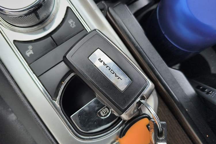 Used Jaguar XF 2013 XF 2.0T Luxury Edition Vehicle Key