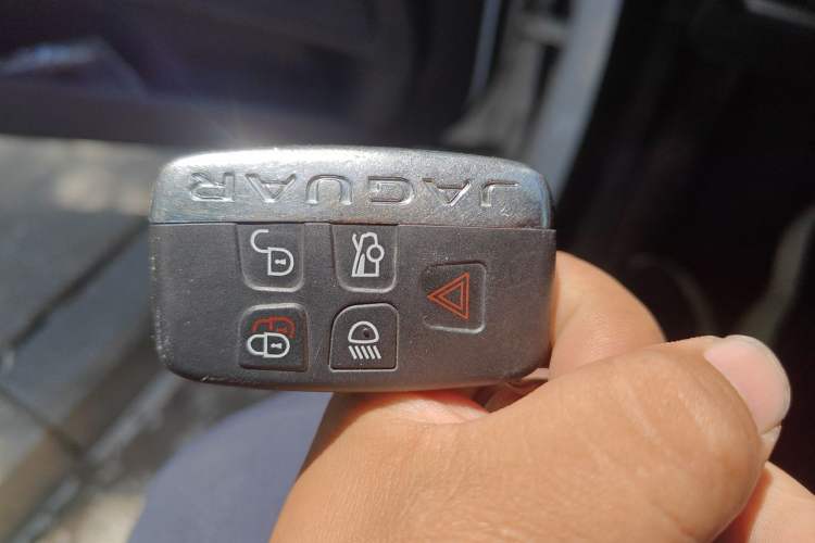 Used Jaguar XF 2013 XF 3.0 SC Prestige Edition Vehicle Key