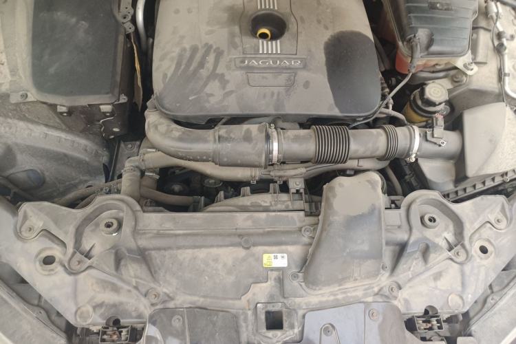 Used Jaguar XF 2014 XF 2.0T Prestige Edition Engine Bay