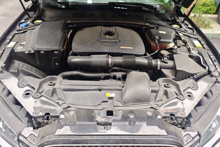 Used Jaguar XF 2014 XF 2.0T Luxury Edition Engine Bay